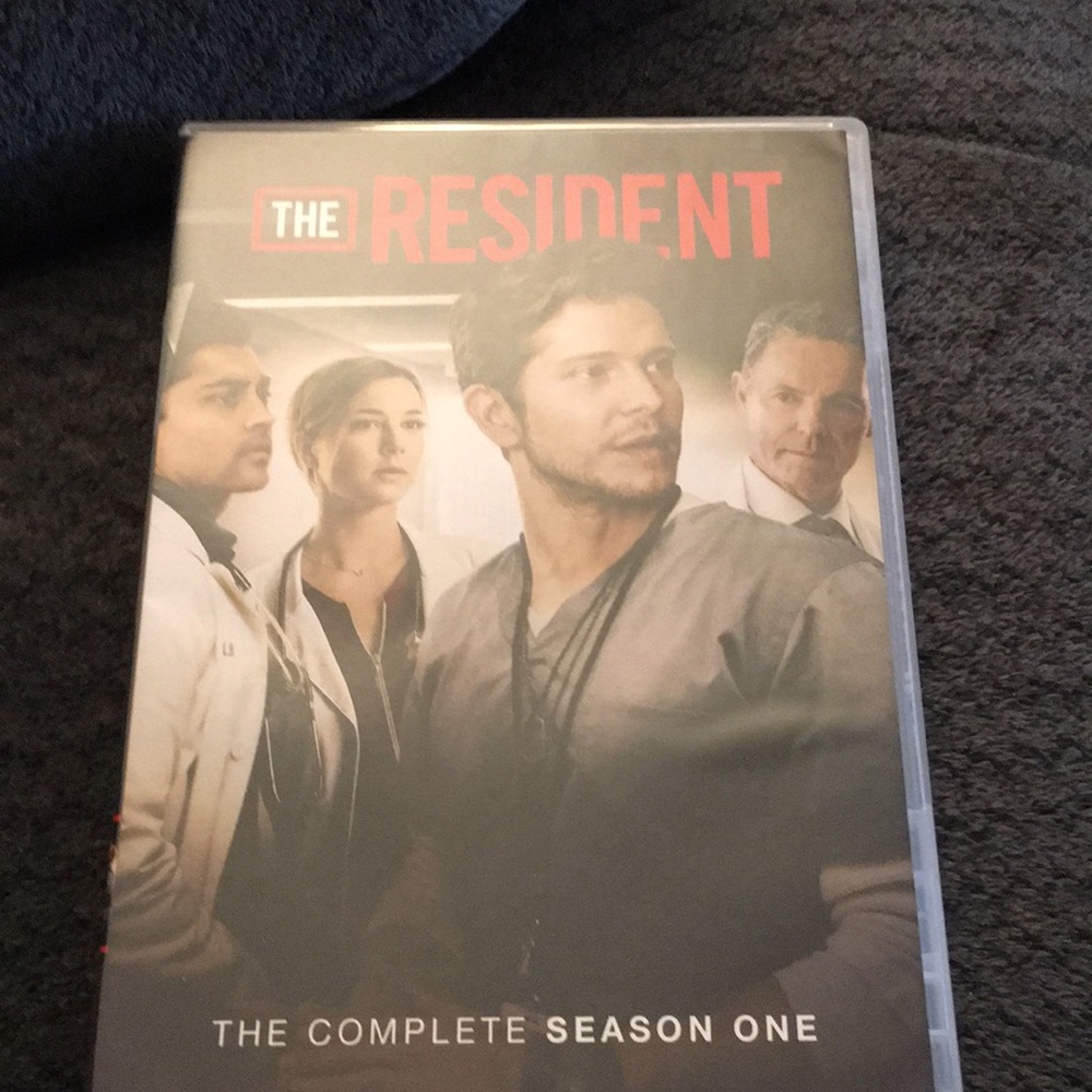 Complete Season 1 of The Resident